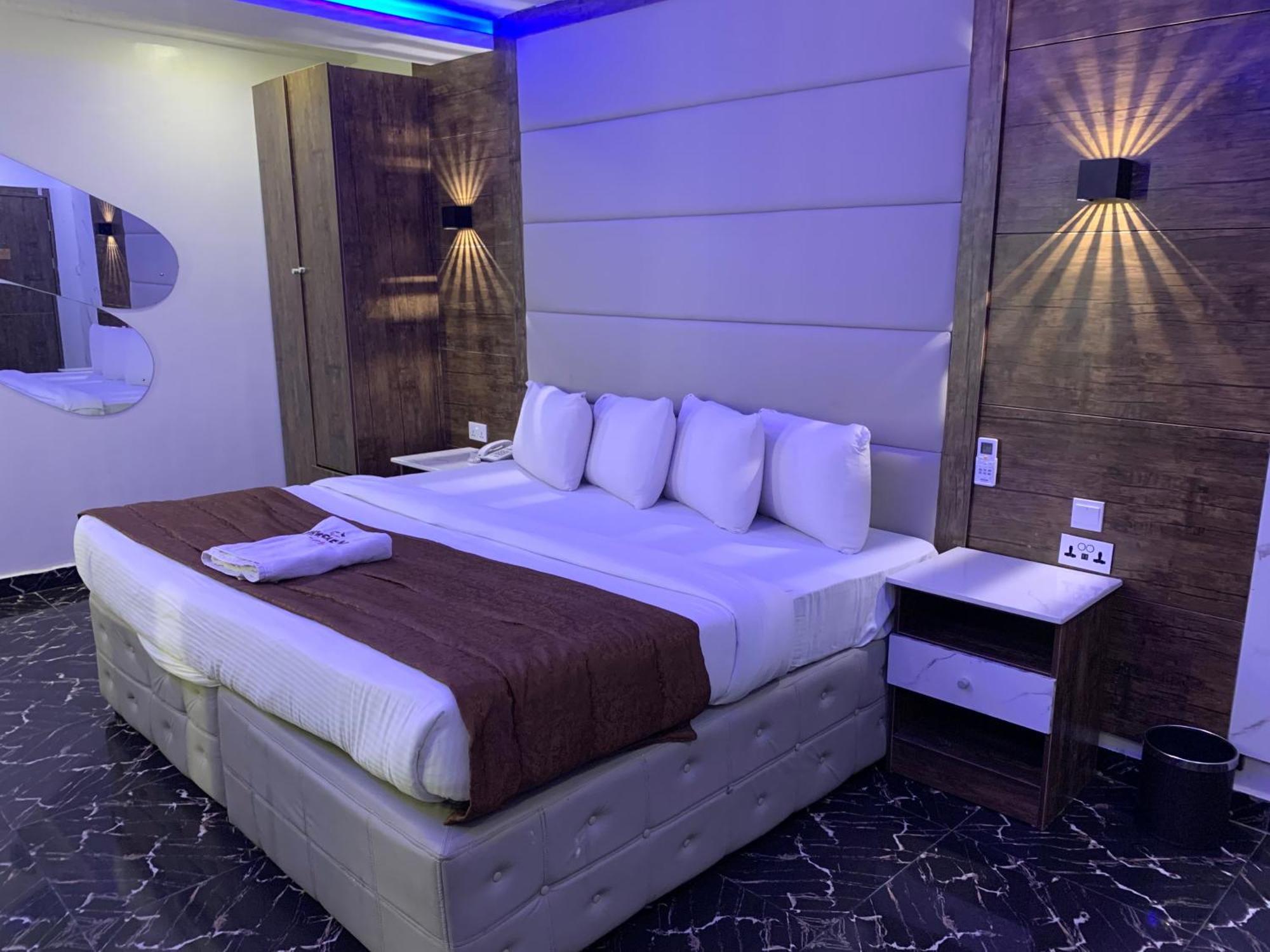 Presken Kuramo Waters Hotel Lagos Exterior foto